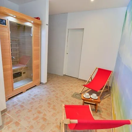 500m From Sea Vila *