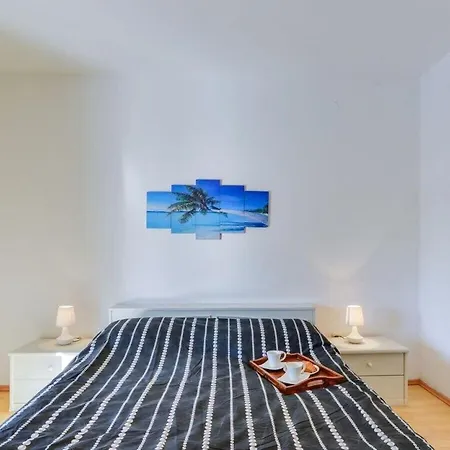 Vila 500m From Sea Bibinje